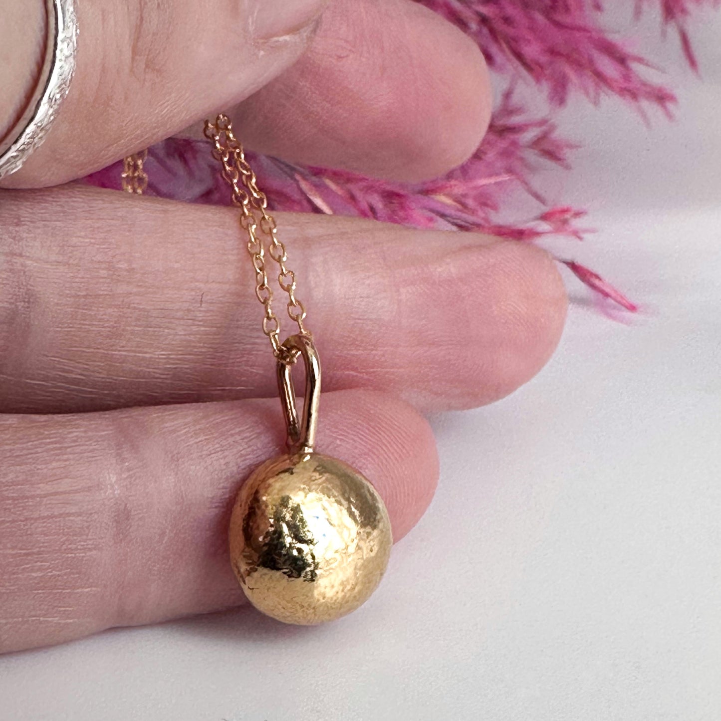 Pebble Necklace - Gold Vermeil