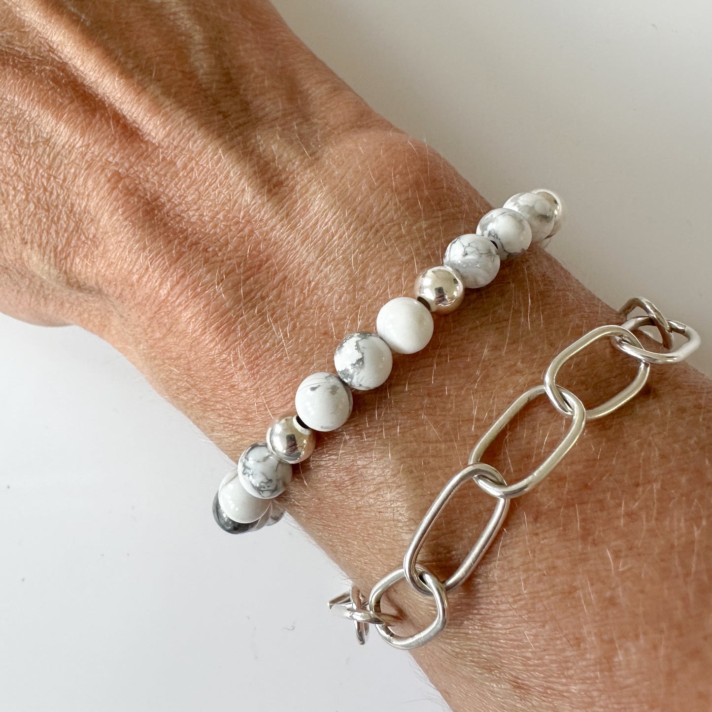 Howlite & Silver Bead Stretch Bracelet