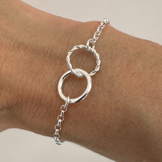 Silver Interlocking Circles Bracelet