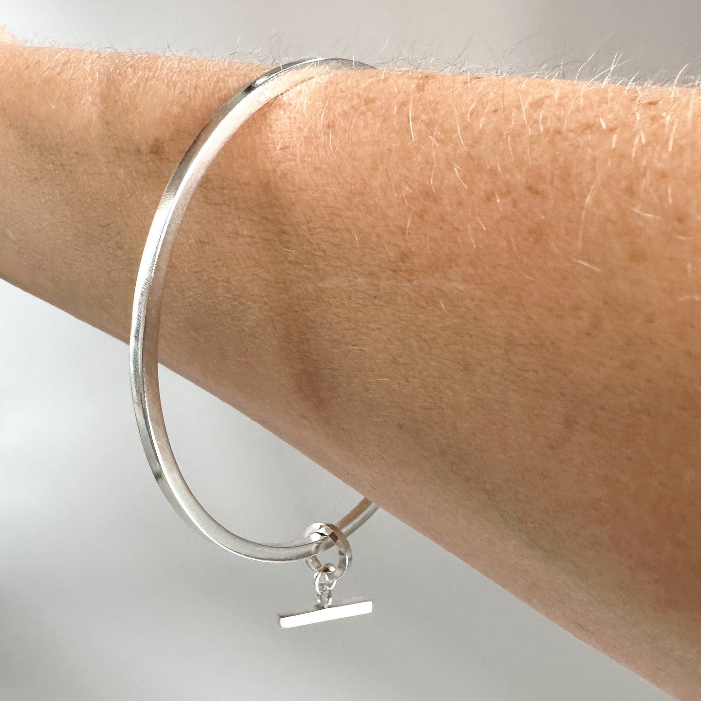 Tetra Silver Bangle with T-Bar