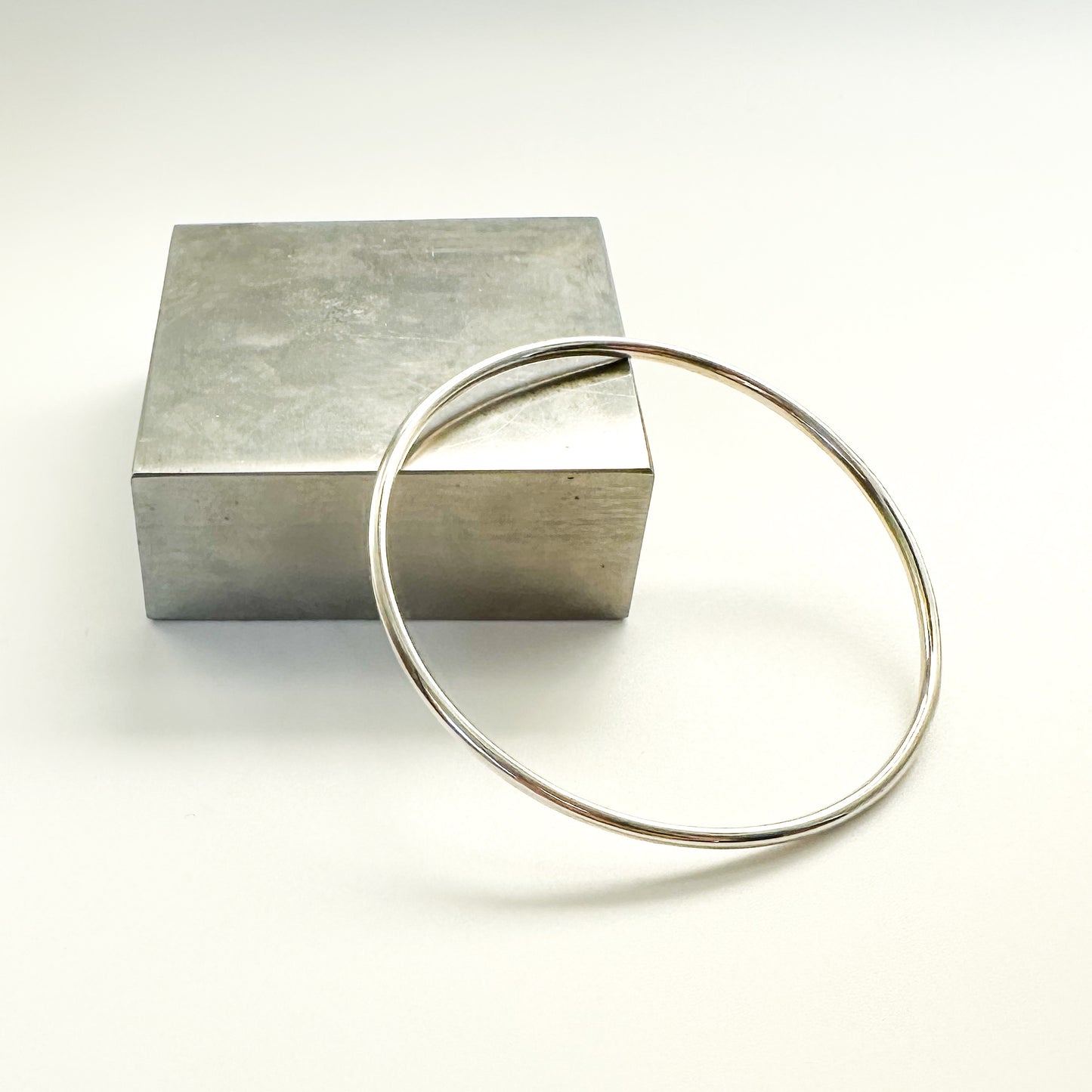 Classic Silver Bangle